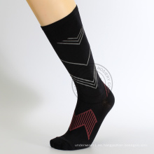 Calcetines de compresión para correr con forma de flecha de fútbol antideslizante que activan los calcetines de compresión de 20-30 mmhg para hombres